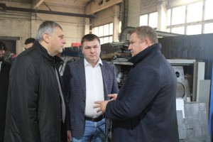 Вараздат Миносян знакомится с производственным и научным потенциалом омских предприятий АПК