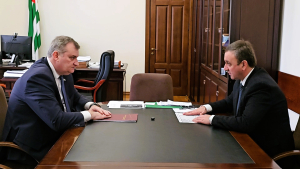 Владимир Делба провел рабочую встречу с министром здравоохранения Эдуардом Бутба