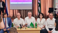 Владимир Делба посетил стратегическую сессию «Стратегия будущего: развитие системы воспитания в школах Республики Абхазия»